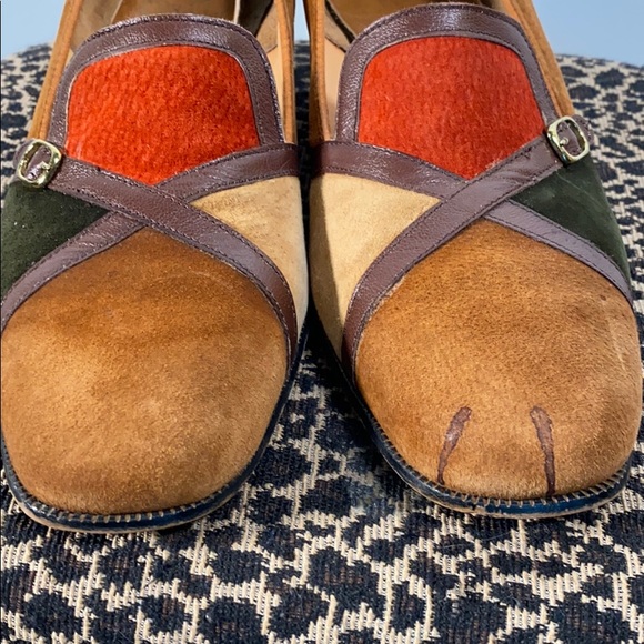 Gorgeous 1960s color block heels - Picture 4 of 7